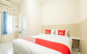 Oyo 2099 Hz Residence